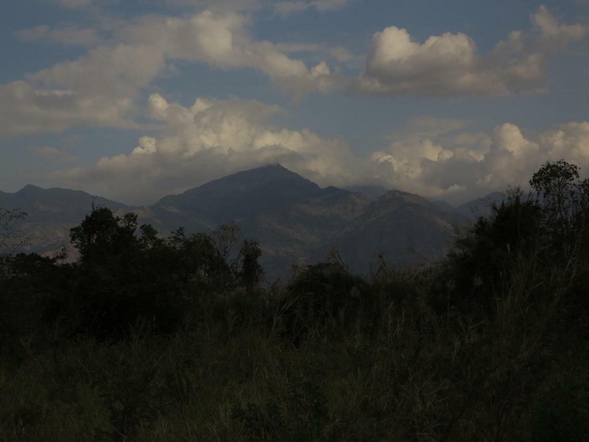 Simbamwenni Lodge And Camping Morogoro Exterior photo